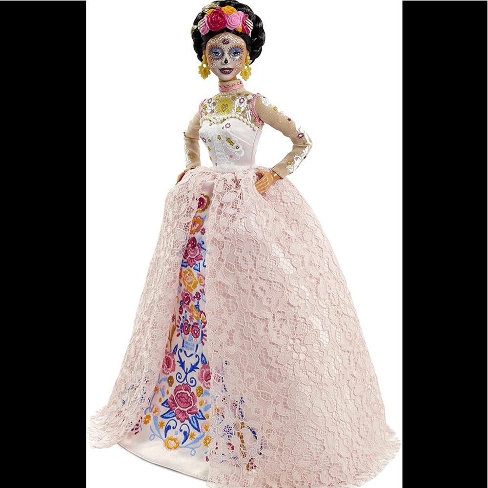 Barbie Dia De Muertos Doll - Halloween 2020 - Picture 2 of 5